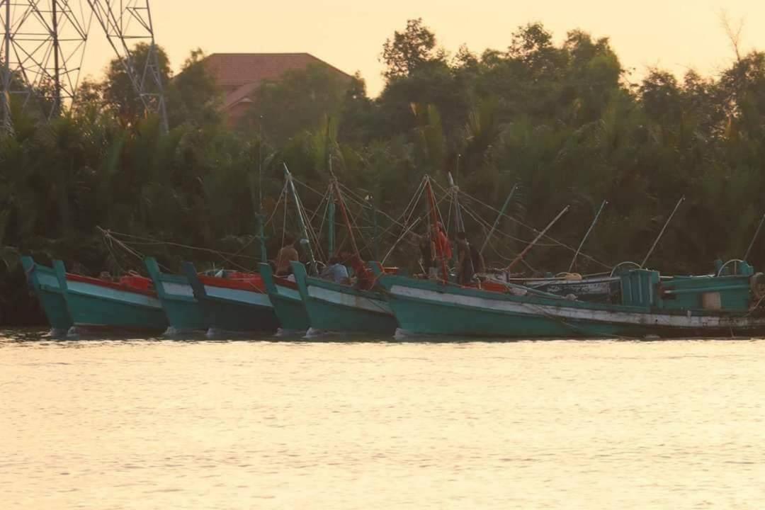 فندق Kampot River Bungalow By Mama المظهر الخارجي الصورة