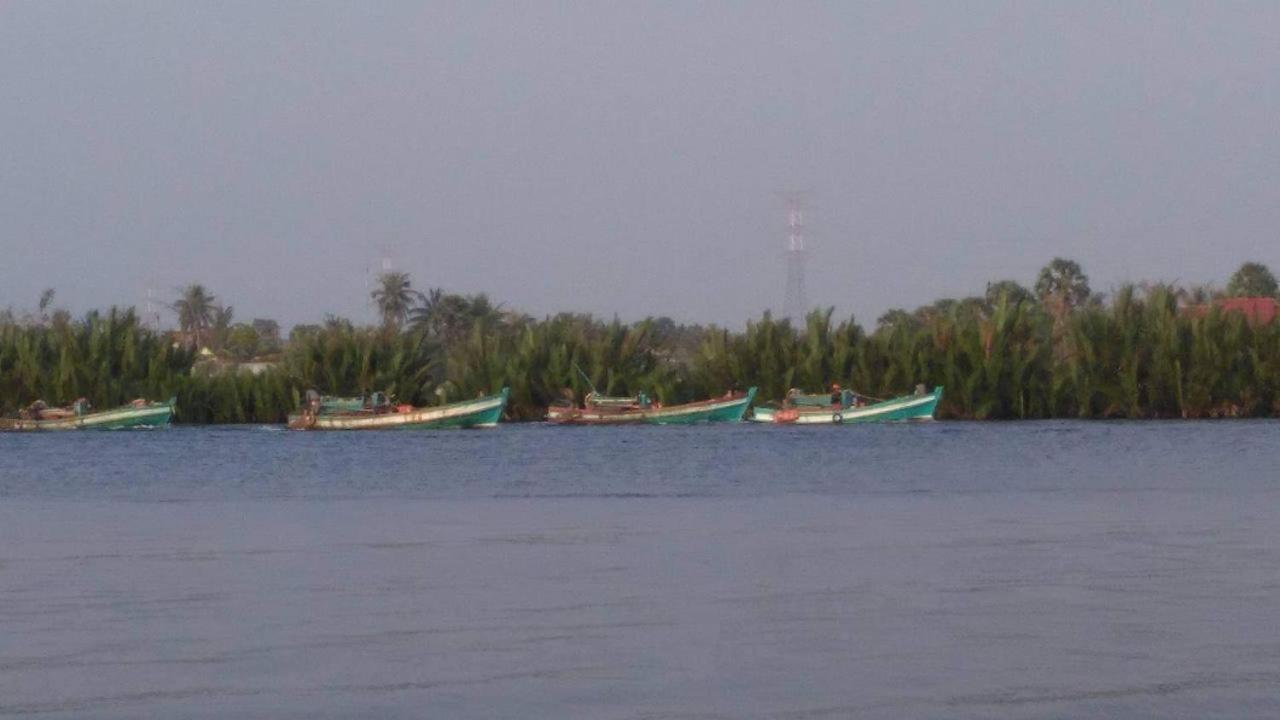 فندق Kampot River Bungalow By Mama المظهر الخارجي الصورة